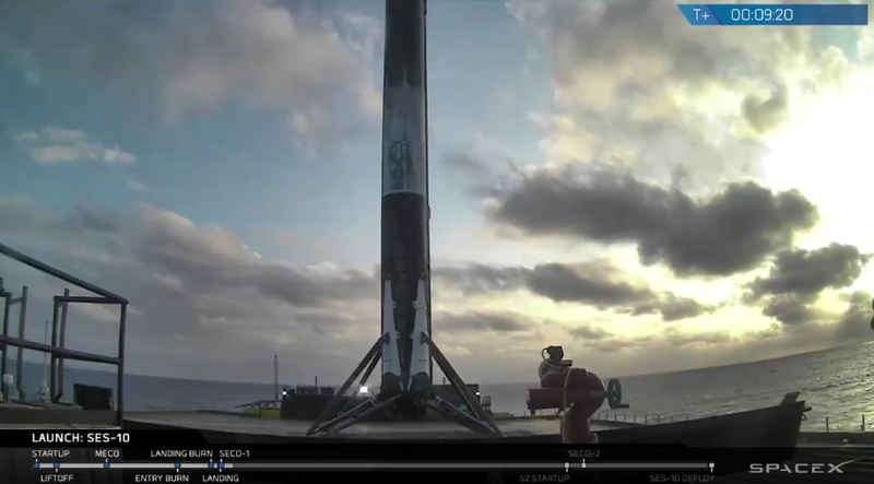 Imagen: el Falcon 9 reutilizado después de aterrizar en la barcaza “Of Course I Still Love You”.